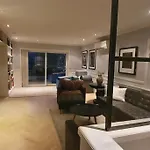Stor Enebolig Med Oppvarmet Basseng Kristiansand