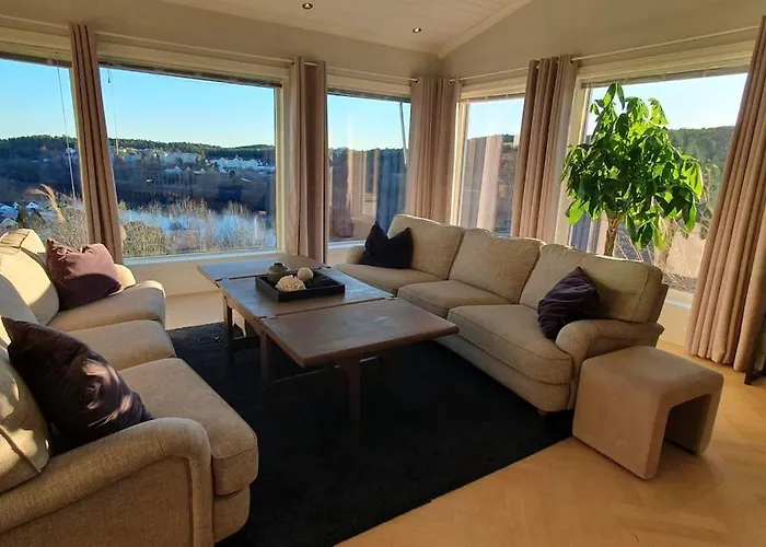 Stor Enebolig Med Oppvarmet Basseng *