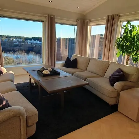 Stor Enebolig Med Oppvarmet Basseng *