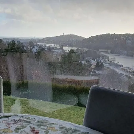 Stor Enebolig Med Oppvarmet Basseng Villa